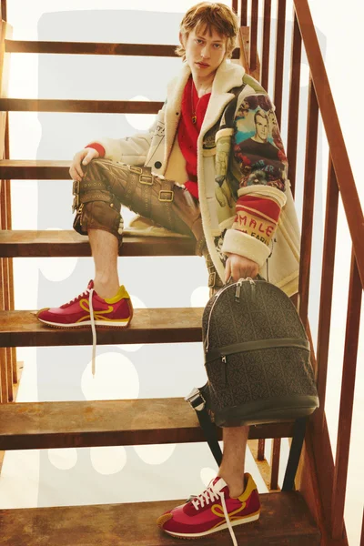 Look 28